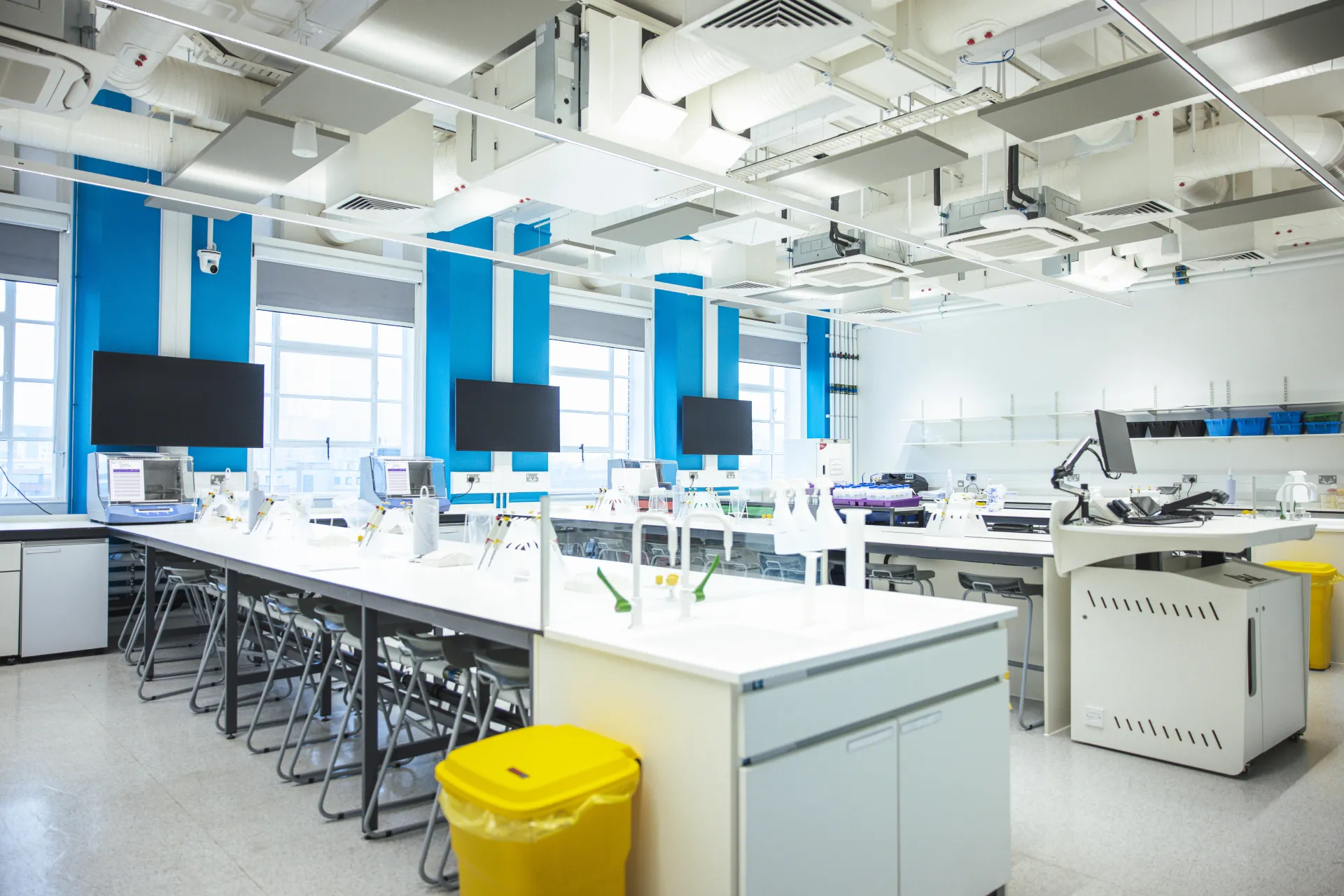 Aston Uni MB5 Lab Refurbishment